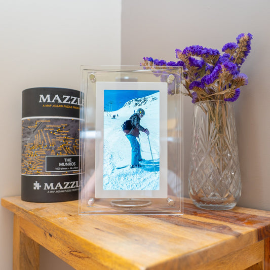 digital photo frame, electronic picture frame, digital picture frame, smart photo frame, WiFi digital photo frame, electronic photo album, digital photo display, digital photo frame with WiFi, HD digital photo frame, digital picture album, cloud digital photo frame, digital photo frame with remote, digital frame with slideshow, smart digital photo frame,